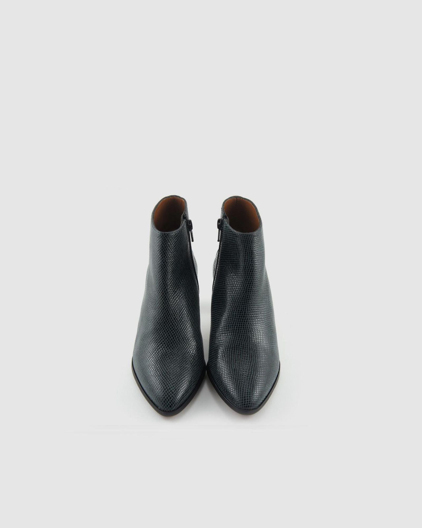 THIRON Doradus 010225